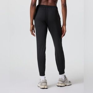 Vuori Black Heather performance Jogger Pants